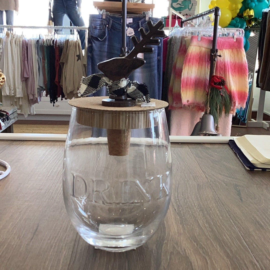 Wine glasses with reindeer wine cork