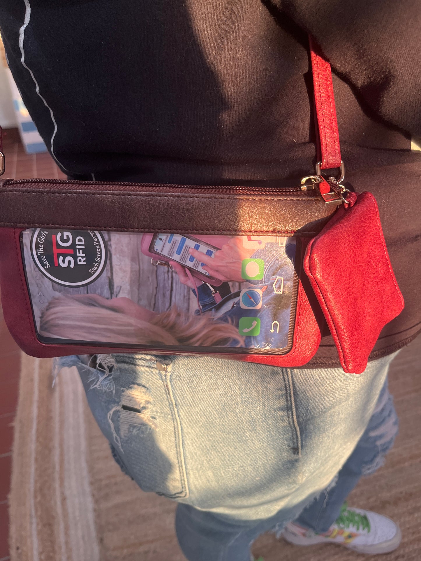 Catchy Clutch & Crossbody
