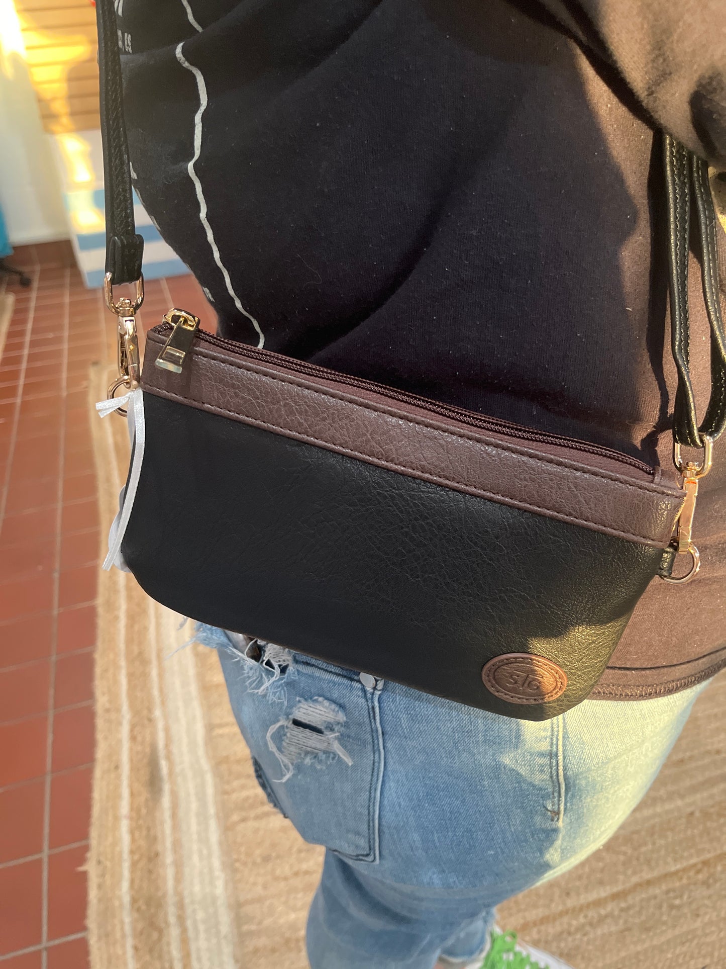 Catchy Clutch & Crossbody