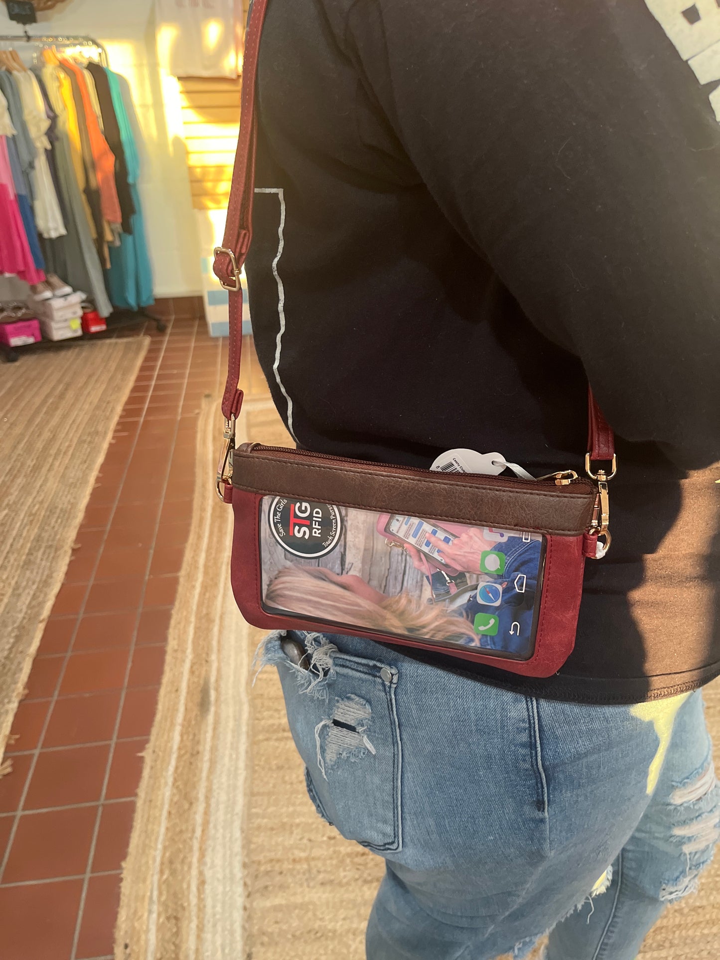 Catchy Clutch & Crossbody